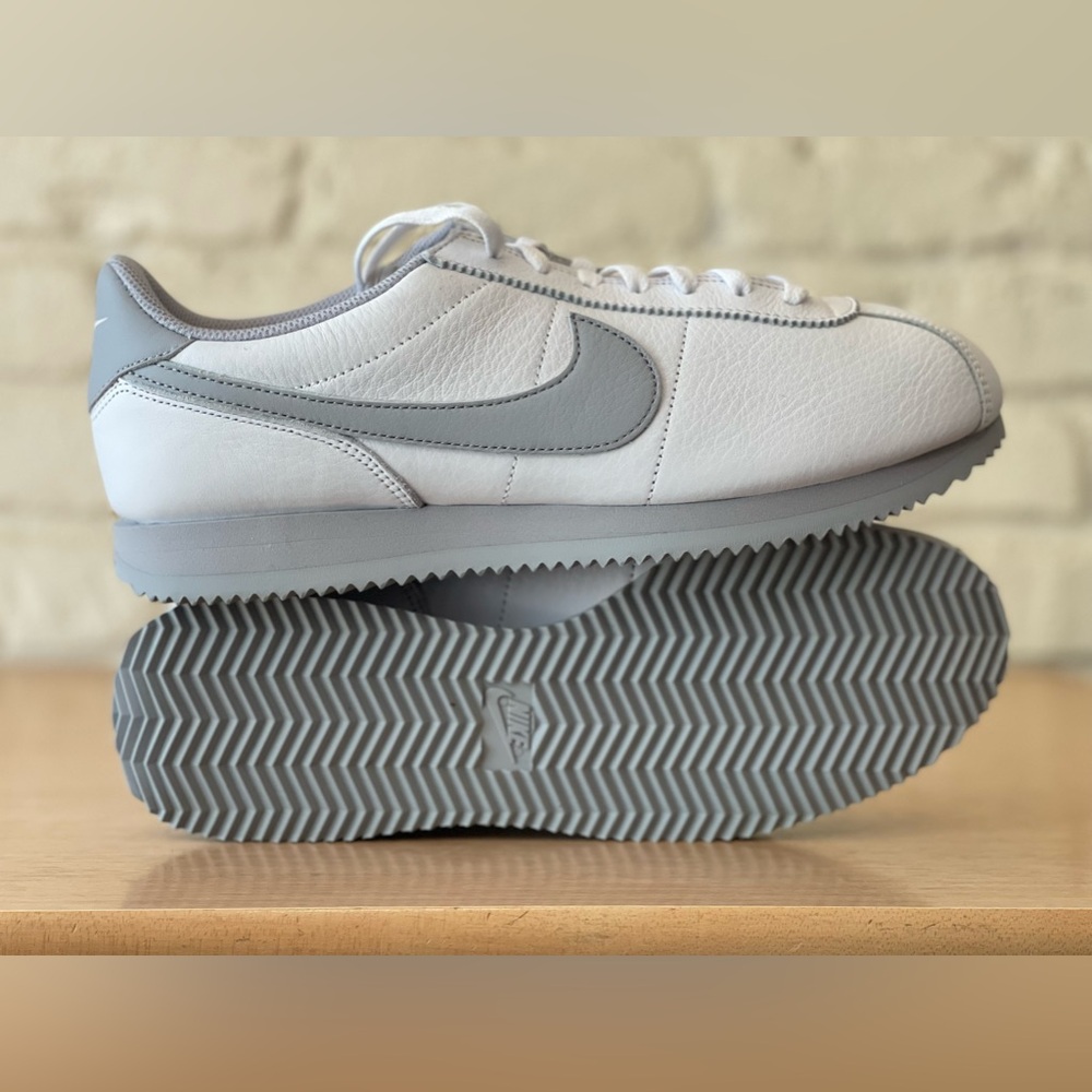 Nike ID Cortez 72’ Running Shoes FJ8890-905 Gray White Leather Women 11.5/Men 10